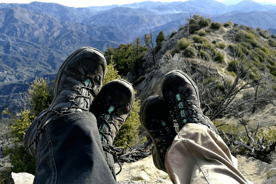 outdoorová obuv na horách