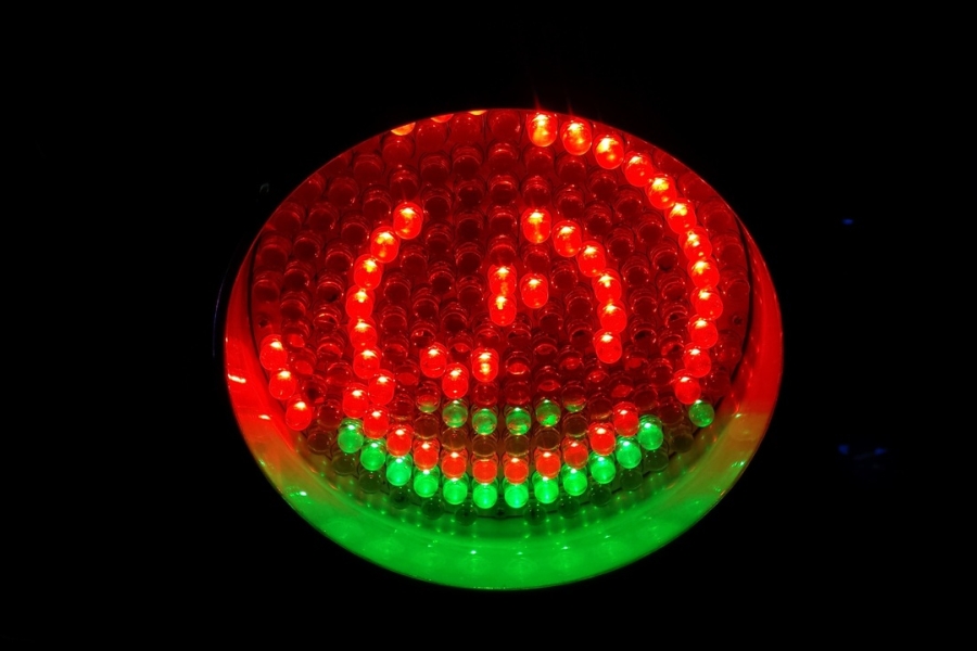 Moderní barevná LED svítilna